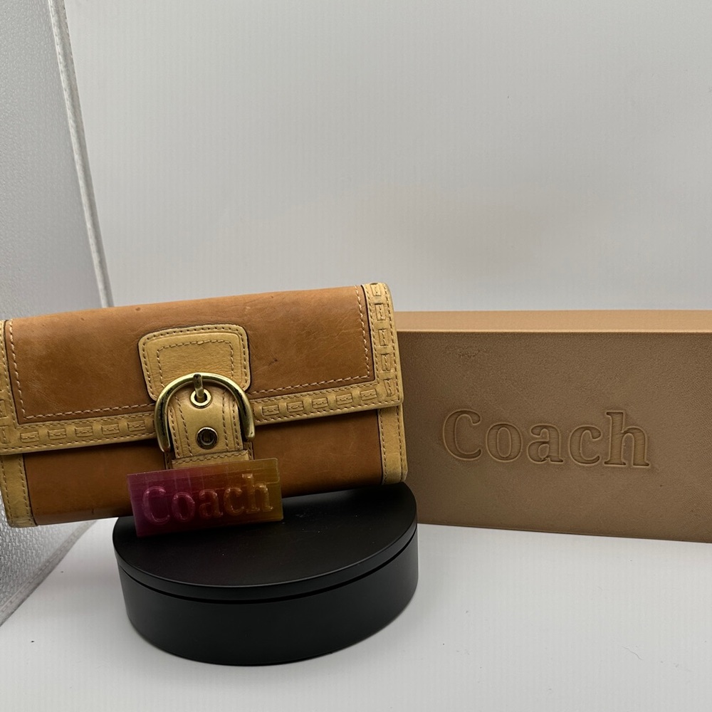 Vintage Coach SoHo Natural Tan and Brown  leather Women's Wallet